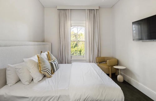 Stirling Hotel | The Stirling Hotel