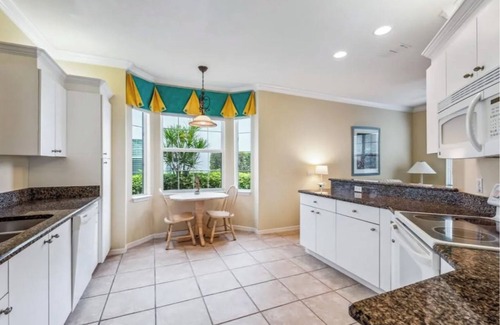 Naples Condo | The Strand Fairway Retreat | Modern 2BR Ground-Level Condo w/Pool & Golf Access