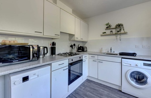 Bletchley Other | The Studley | Calm & Executive House | Parking | eco-Short Term Let by SILVA