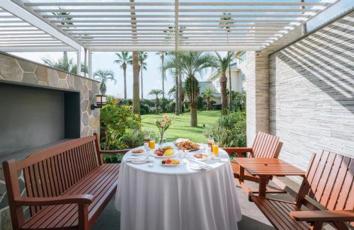 Jungmun Hotel | The Suites Hotel Jeju