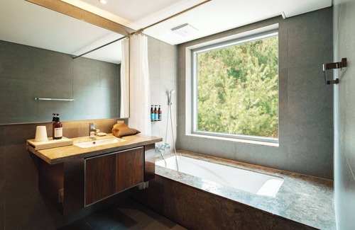Nakkogae Hotel | The Suites Hotel Namwon