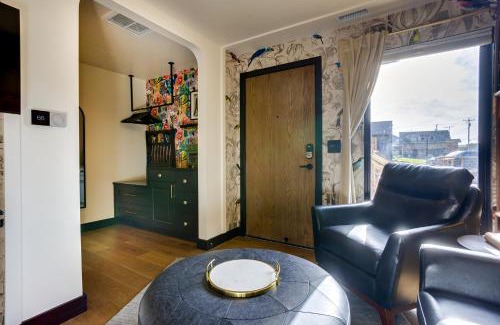 Newport Hotel | The Sun King at The Louie Boutique Motel, Walk to Everything! Dog Friendly!
