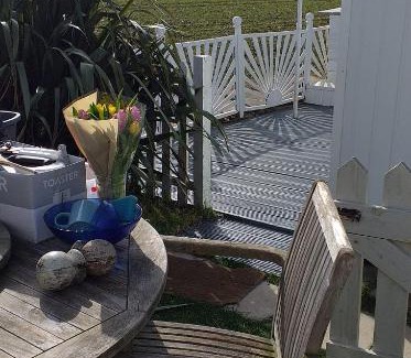 Bridlington Ski Chalet | The Sun Trap @ Bridlington's Bed & Bowl Beach Breaks