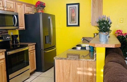 Southeast Colorado Springs Apartment | The Sunset 2-bedroom apartment near COS Airport