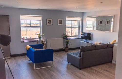Margate Apartment | The Sunset Apartment - Margate Beach - By Goldex Coastal Breaks