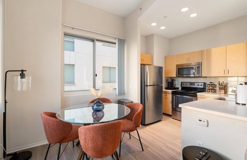 Downtown Apartment | The Sunstone - Panoramic Ocean Beach View Gorgeous Sunsets Right on the Sand