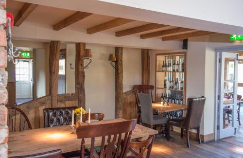 Hanley Swan Hotel | The Swan Inn