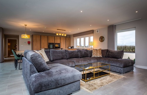 Dunholme House | The Sycamores, Ashlin Farm Barns