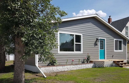 Drumheller House | The T-Rex Nest in the heart of Drumheller