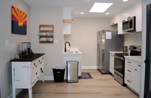 Mesa Grande Condo | "The Tempe Willow" Patio Condo, ASU, Chicago Cubs, Gulf, Shopping, Phx Open!