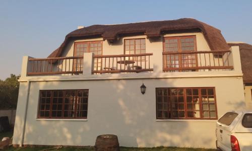 Amatola Coastal Apartment | The thatch home