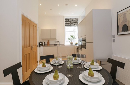 Newland Near Ulverston Cottage | The Theobold Suite Stone Cross Mansion