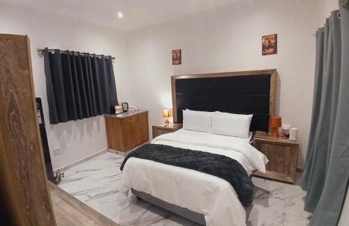 Greater Johannesburg Metropolitan Area House | The Throne Goc Guesthouse