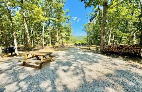 Ironton Apartment | The Tiegen Rae: cozy mountain cabin with huge views
