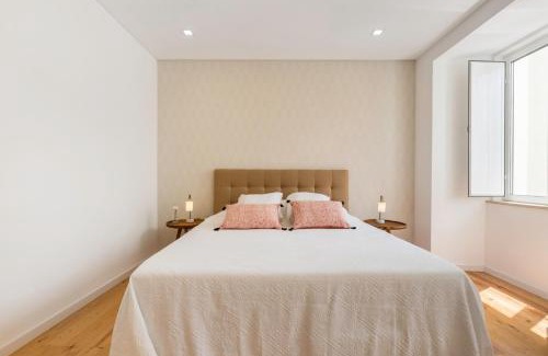 Penha de Franca Apartment | The Tile House 95