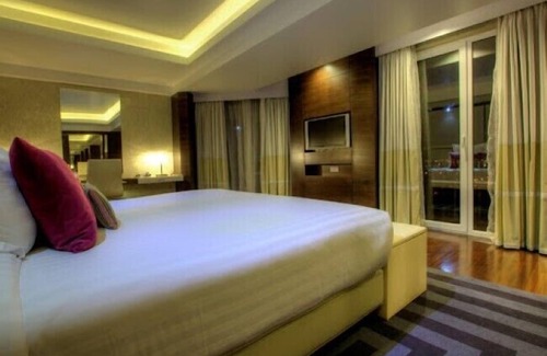 Gulshan-e-Iqbal House | The Times inn Couples