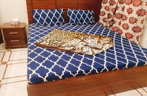 Gulshan-e-Iqbal House | The Times inn Couples