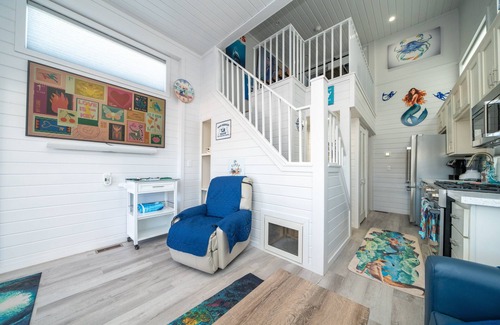 Parker Strip House | The Tipsy Mermaid, River Views! Roadrunner Resort