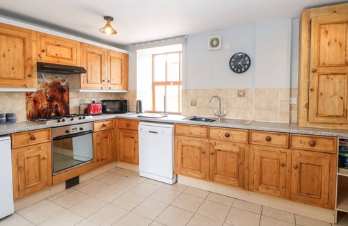 Over Haddon Cottage | THE TOM WRAGG SUITE, pet friendly, with a garden in Bakewell