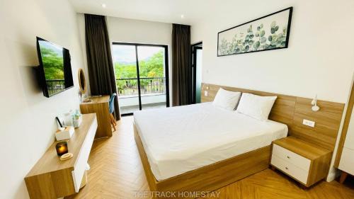 Cam Lam House | The Track Homestay - Near Bai Dai Beach
