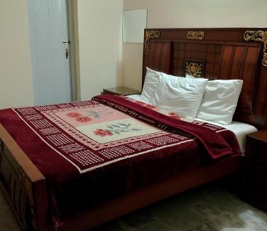 Islamabad House | The TravelLodge Inn