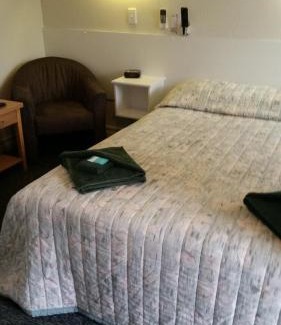 Narooma Hotel | The Tree Motel