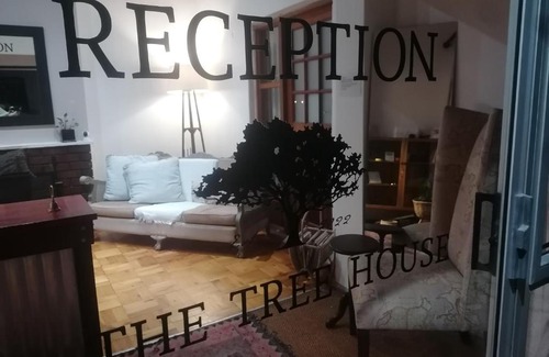 Komani Apartment | The Treehouse