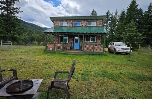 Clearwater Cabin | The Trophies Cabin- rural farm cabin.Relax, revive, have fun