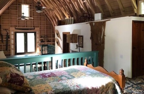 Ludington House | The Tudor Barn - Tudor Style Barn House. Sleeps 5!
