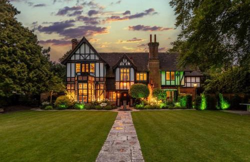 Bournemouth City Centre House | The Tudor Mansion