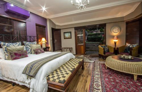 Newcastle House | The Tuscan Garden