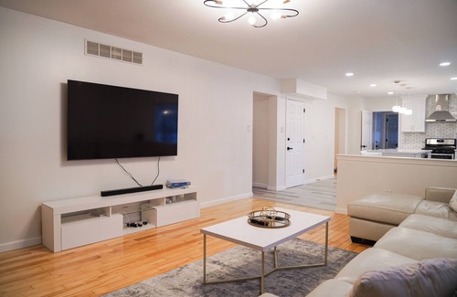 East Stroudsburg House | The Ultimate Retreat