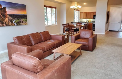 Redmond House | The Ultimate Resort Oasis w/Golfing, Hiking & Biking Adventures for Everyone!
