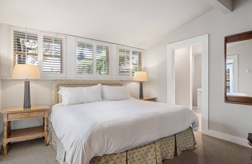 Oak Park Hotel | The Upham Hotel