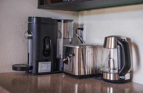 Prince George House | The Urban Nest – 2Bd | Central Stay Near Downtown