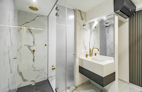 Zona Rosa Apartment | The Vault 9BR LUX PRIVATE POOL PARQUE LLERAS