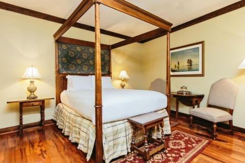 French Quarter Hotel | The Vendue, Downtown Art Hotel