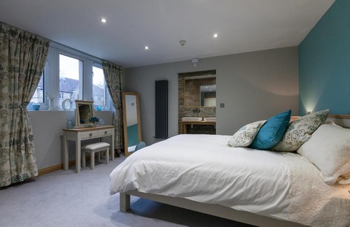 Honley Hotel | The Venue Serviced Apartments