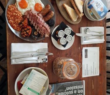 Mortlake Hotel | The Victoria