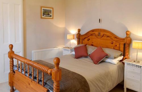 Tynemouth House | The View Old Coastguard Cottage