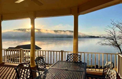 Cedar Bluff House | The View on Weiss Lake