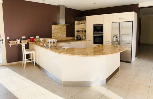 Pompignac Villa | The villa of warm moments