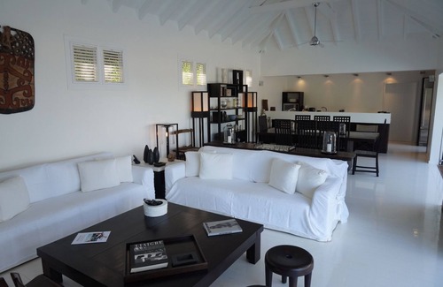 Lurin House | The Villa Serenity - Stunning Port View & Pool!