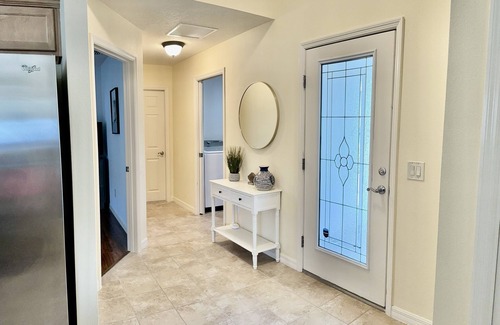 The Villages House | The Village of Hillborough: Courtyard villa 3/2 minutes from Brownwood Square