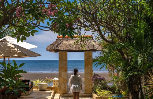 Dencarik Villa | The Villas North Bali Luxury Beachfront Relaxation