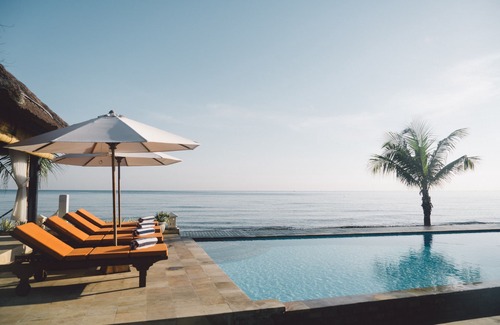 Dencarik Villa | The Villas North Bali Luxury Beachfront Relaxation