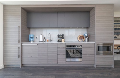 Downtown Victoria Condo | The Vista-Views from 15th Floor, Work Desk and AC