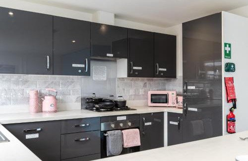 Upton Hotel | The Voyager