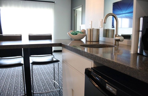 Walnut Creek Hotel | The Wallhouse Hotel, an Ascend Collection Hotel