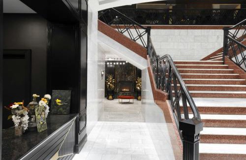 Sioux City Hotel | The Warrior Hotel, Autograph Collection